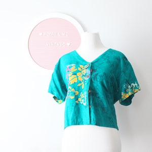 1980s Vintage Hawaiian Floral Blouse: Unisex Green Rayon Crop Top