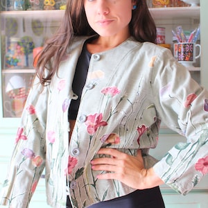 1990s FLORAL Jacket.....80s business. colorful. rad. boho. hippie. retro. 1980s clothing. geometric. crop jacket. flower garden