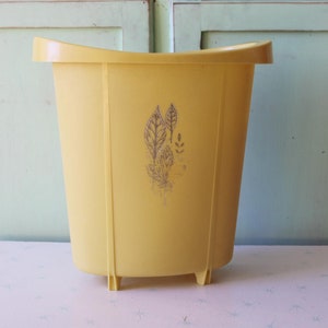 1970s RETRO Mustard Yellow Trash Can....1960s bathroom. pantry. bins. mid century. groovy. seventies. 1970s. retro. atomic. kitchen. pantry