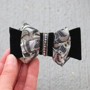 Vintage 1980s Haarspange: Haarschmuck mit schwarzer Schleife