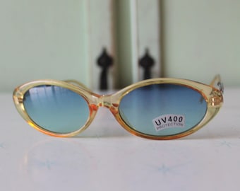 1980s Oval Sunglasses: Purple Lens Retro Sunglasses