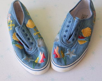 1980s  Denim Flats: Nautical Sea Shell Shoes, Women's 7.5