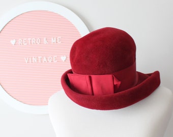 1960s Red Hat: Mid Century Winter Wedding Costume