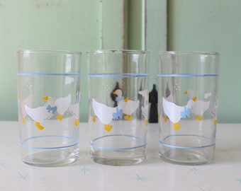 1980s Vintage DUCK Juice Glasses...set of 3. retro kitchen. goose glassware. funky. drink. serve. floral. breakfast. kitsch. kawaii. country