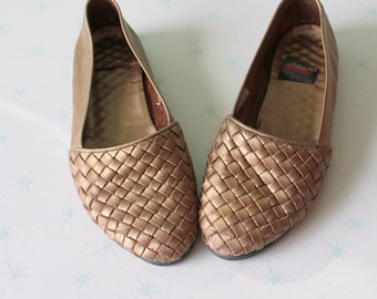 1980s Aerosoles Bronze Woven Leather Flats - Size 8
