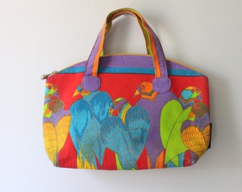 Bolso de mano Laural Burch con diseño de pájaro: bolso tote con loro arcoíris, bolso retro de los años 80.
