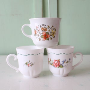 Vintage Blumen Kaffeebecher 3er Set: Retro Espresso Tassen