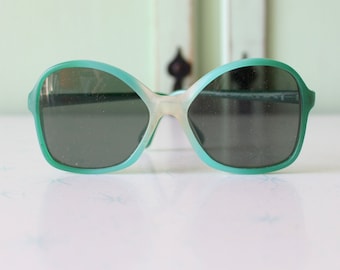 1970s Blue Tinted Sunglasses: Rare Deadstock Vintage Eyewear