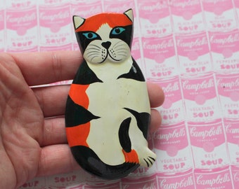 Vintage CAT Wooden Brooch......kitsch. retro. animal lover. cat jewelry. huge cat. meow. cat lady. feline. kittens. kawaii. gift. pin