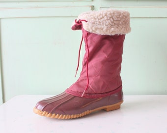 1980s HIPSTER Winter Calf Boots....size 8. outdoors. boots. shoes. hipster. snow boots. duck boots. killer. rad 80s. rad. worker. red boots