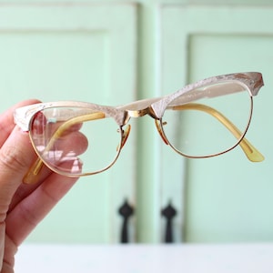 Vintage Cat Eye Glasses: 1950s-60s Horn Rim Eyewear