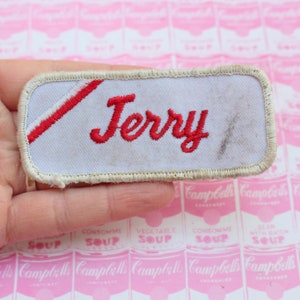 Vintage 1970s 80s JERRY Name Patch... traje. Accesorios de los 70s 80s. Hipster. padre. papá. abuelo. mecánico. custodio. worker.letter J