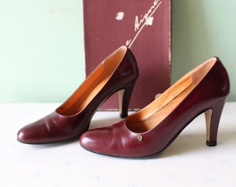 Vintage Etienne Aigner Red Leather Heels: Size 7-7.5 Womens