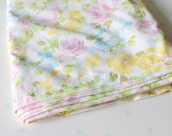Sábana de cama doble con estampado floral vintage de los años 80: Rosa pastel