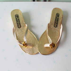 Vintage Gold Sandals: Size 7 Womens, Retro Flats