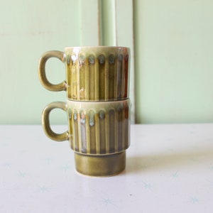 Vintage OLIVE Coffee Mug Set of 2....retro mugs. set. espresso. kitschy. blue. green. mod. retro kitchen. 1960s. 1970s. drink. autumn