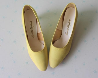 1960s Nanette Originals Heels: Vintage Yellow Pumps, Size 7
