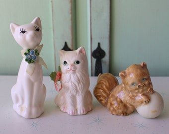 Set vintage kattenbeeldjes: kitsch woondecoratie jaren 80