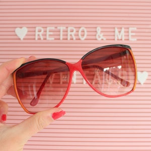 1980s Red UV Sunglasses: Vintage Big Lens Costume Shades