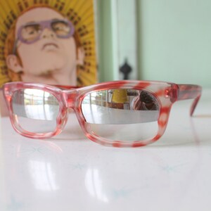 1980s Tortoise Shell Mirror Sunglasses: Retro Unisex Eyewear
