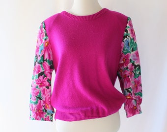 Suéter vintage de los años 80 con mangas florales: tejido retro rosa brillante