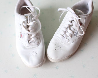 hipster tennis shoes