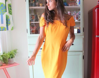 Vintage 80s Mustard Yellow Dress: Medium-Large, Boho Retro Style