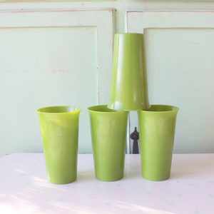Vintage Olive Green Cup Set: 1960s Kitsch Home Decor