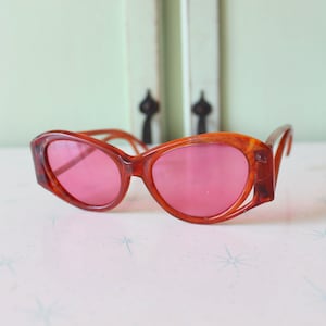 Vintage 70s Pink Lens Mod Sunglasses: Oversized Chic Shades