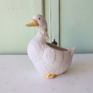 Vintage Ceramic Duck Vase: Kitsch Country Home Decor