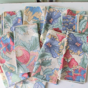 1980s Vintage Floral Placemats Napkins Set: Retro Country Dining