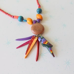 Vintage Wooden Parrot Necklace: Kitsch 1970s Bird Jewelry