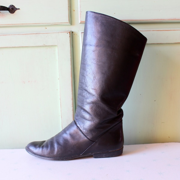 1980s Vintage BLACK LEATHER Designer Boots...size 8 womens....9 west. 1980s. black leather. costume. hipster. retro. tall boots. calf boots