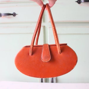 1970s Brown Leather Clutch Handbag: Retro Mod Purse