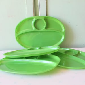 Vintage COLORFUL Plates Set of 4.....vintage home. set. green. 1970s. picnic. home decor. gift. plastic plates. 1960s 70s. stackable