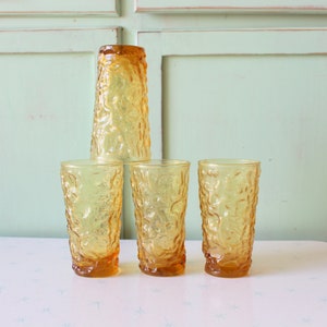 1970s Yellow Juice Glasses Set: Retro Floral Glassware