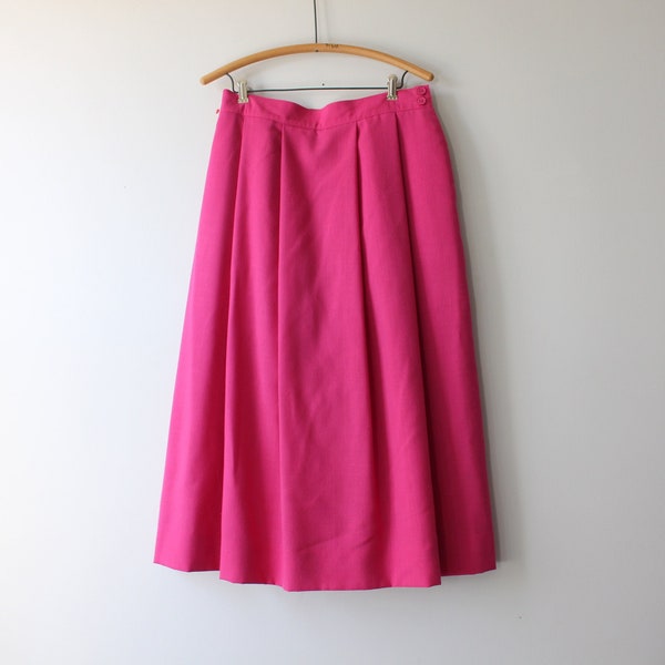 1980s Vintage Fushia Hot Pink Pleated Skirt with Pockets......size large. retro. mod. classic. 80s clothing. 80s costume. high waisted skirt