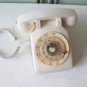 Vintage Creamy White Rotary Telephone: 1960s-70s Retro Decor (As Is)