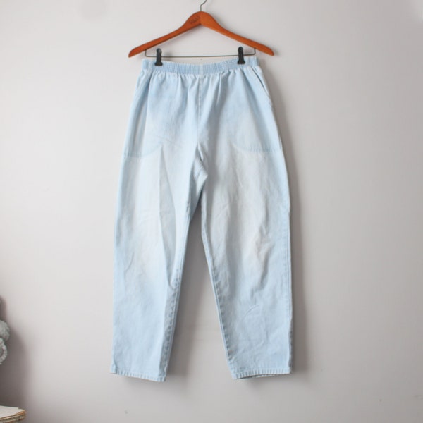 Pantalon en denim rétro vintage des années 1990.. maman jeans. Grunge. hipster. Rétro. jean bleu. hippie. lavage à l’acide. 90s. petit ami. les femmes. jeans en denim. Rad