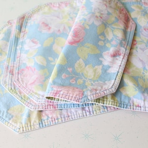 Vintage Floral Placemats Set of 5: 80s Retro Table Linen