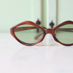 1970s Mod Sunglasses: Brown Tinted Lens, Deadstock