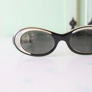 1950s MOD Sunglasses: Atomic Silver & Black Party Shades