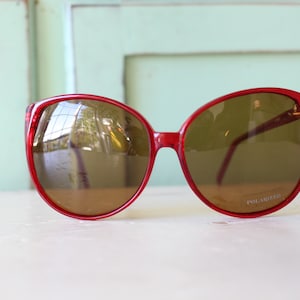 Vintage Oversized Sunglasses: 1970s-80s Mod Style, New Old Stock