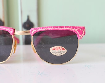 Vintage PINK  Sunglasses.retro. colorful shades. costume. hipster. gold. shades. indie. chic. pink. sunglasses. boho. deadstock.