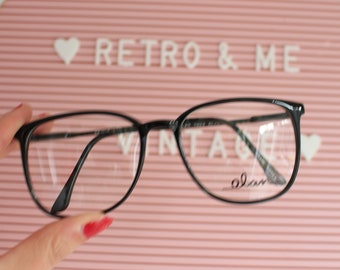 Vintage JACKIE O Glasses...black. new old stock. classic. groovy. twiggy. mod. retro glasses. librarian. secretary. woodstock. oversized