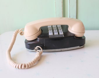 Teléfono de disco vintage de los años 60: decoración retro para el hogar