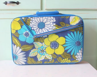 Vtg Mod RARE VINTAGE SUITCASE Luggage Bag...retro. vintage luggage. 1960s 1970s. mod. twiggy. groovy. fashion. big floral print. blue