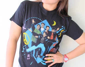Vintage 1990s NKOTB T-Shirt - New Kids On The Block Rock Tee