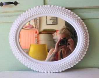 Vintage 1980s White Mid Century Mirror Frame.......vanity. kitsch. home. decor. retro housewares. wall hanging. art. 80s home. cottage. oval