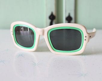 1970s Mod Sunglasses: Lime Green Trim, Deadstock Womens Eyewear